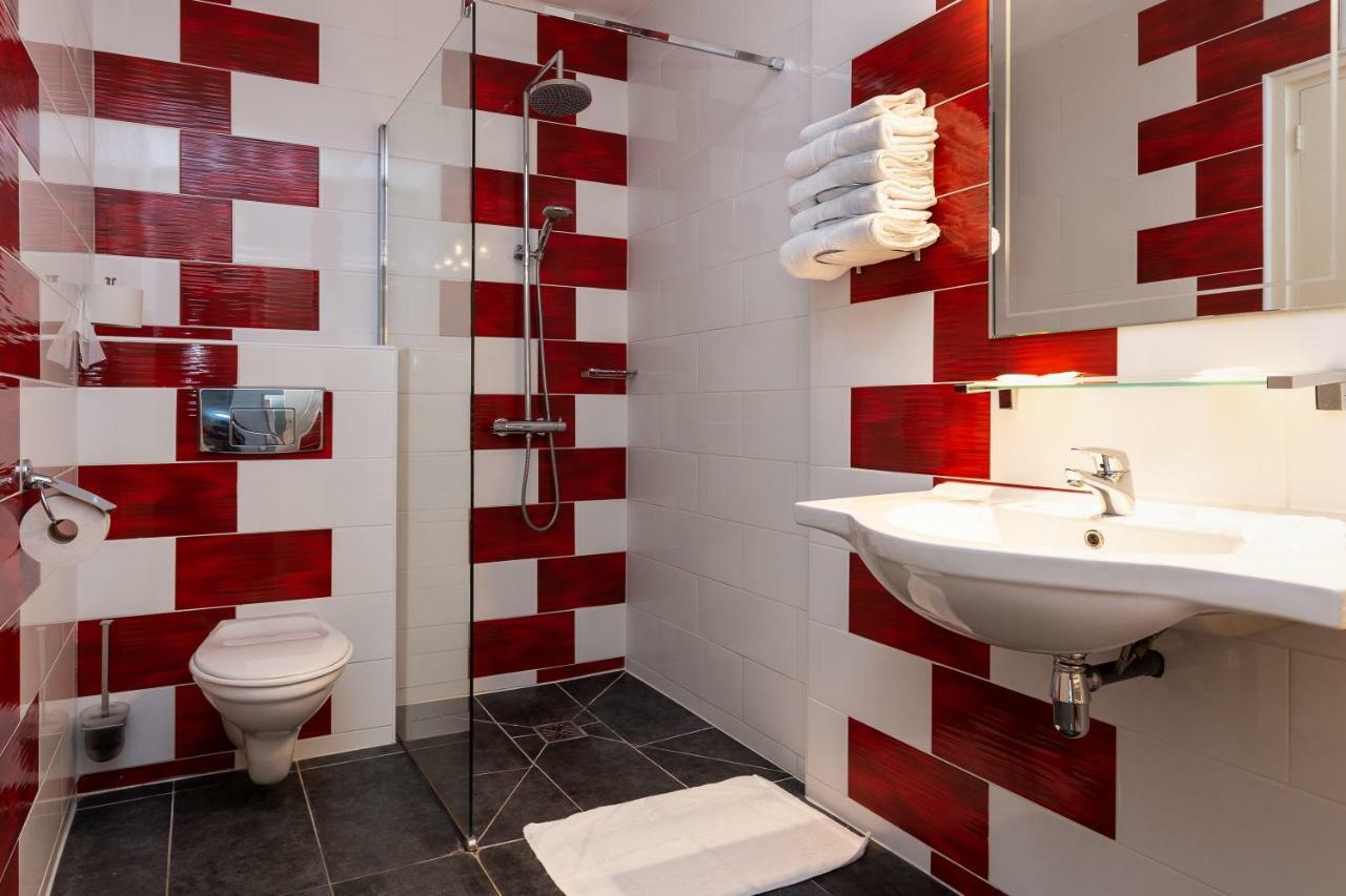 Logis Hotel Le Rond Point Сорт-Осгор Экстерьер фото
